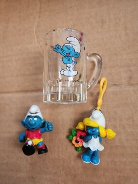 Lot Of 3 Vintage Smurf/Smurfette Toys - Mini Mug, Figure, Keychain